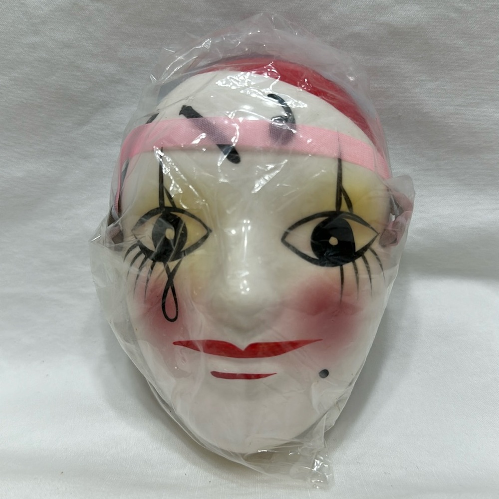 Clown mask
